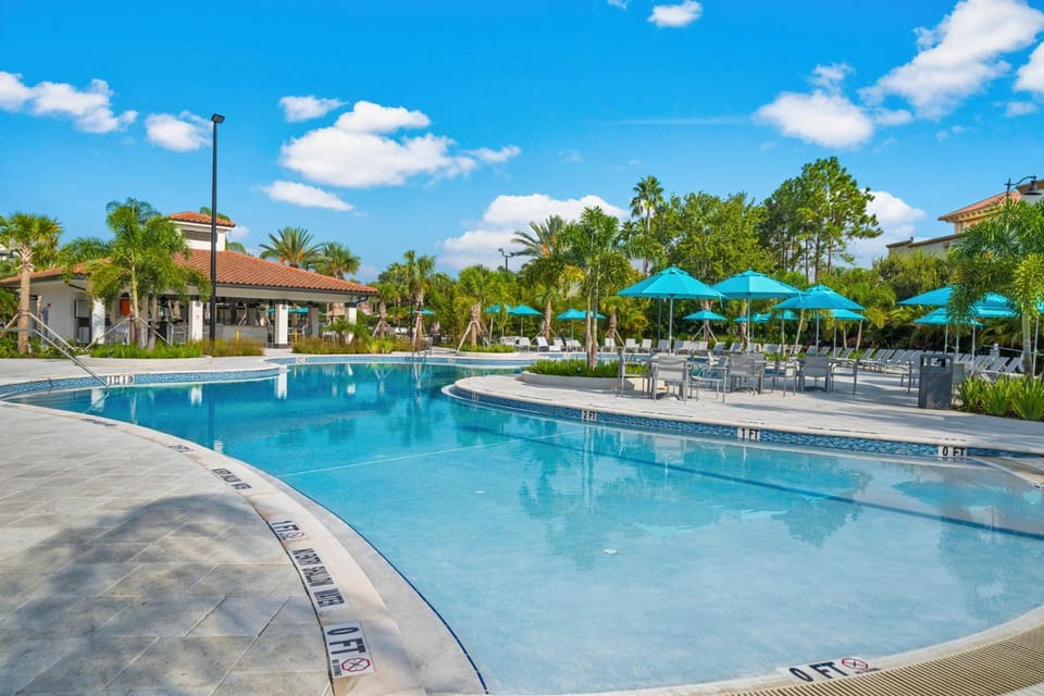 Epic Universe Beautiful Lakeview Condo, Vista Cay Orlando - 3013 Apartment in Orlando