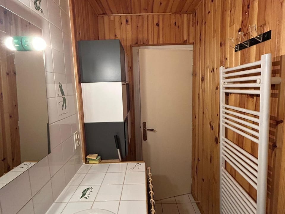 Appartement au cœur de Super Besse, vue sur montagnes - FR-1-814-101 Apartment in Besse-et-Saint-Anastaise