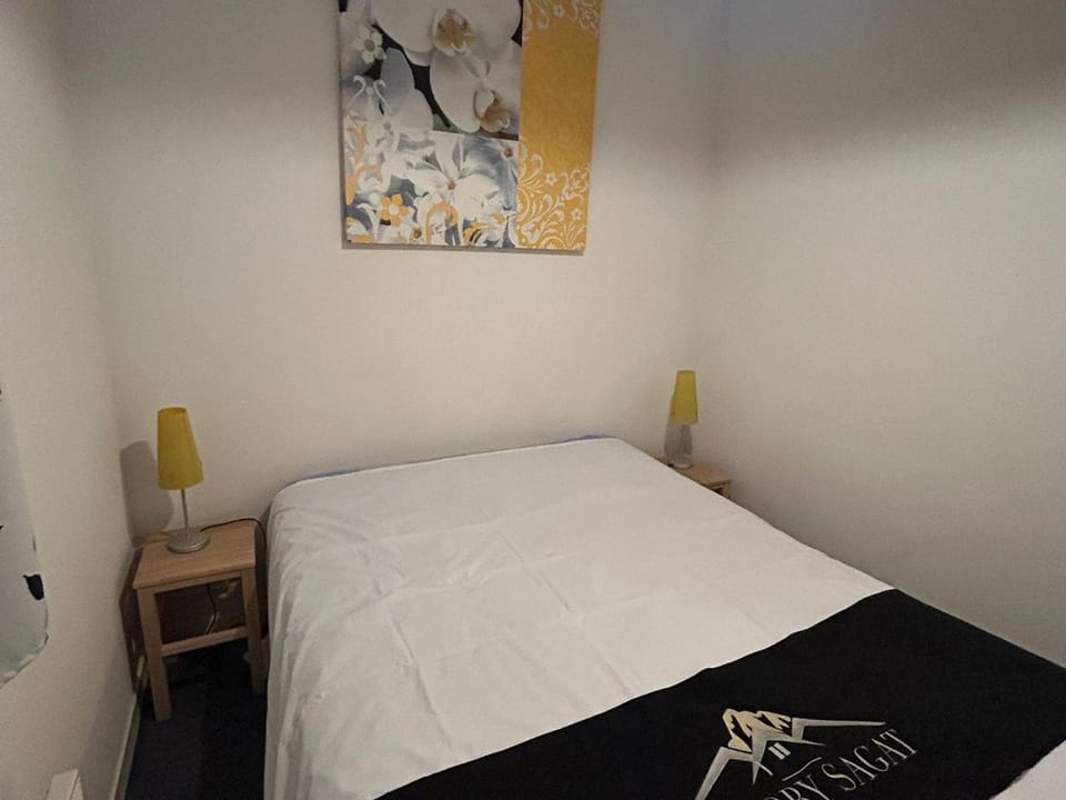 Appartement Sud avec Terrasse et Garage à Super Besse Apartment in Besse-et-Saint-Anastaise