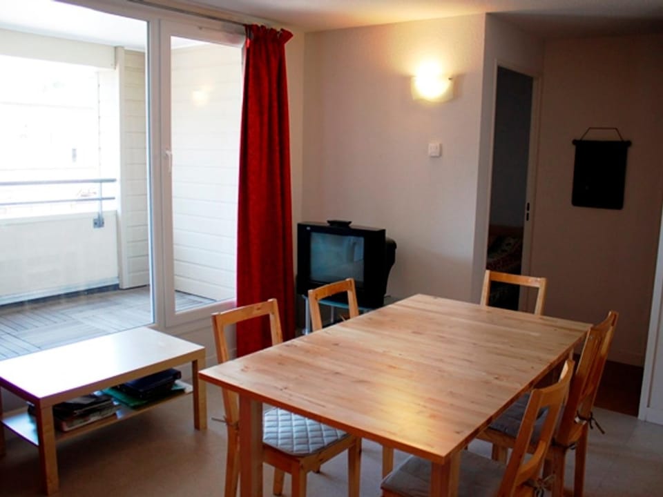 Appartement 3 Chambres au Cœur de Super Besse, Parking Privé - FR-1-814-99 Apartment in Besse-et-Saint-Anastaise