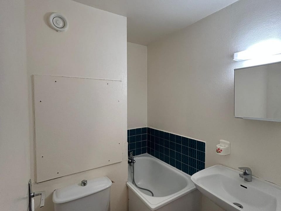 Studio skis aux pieds pour 4 personnes près des pistes - FR-1-814-110 Apartment in Besse-et-Saint-Anastaise