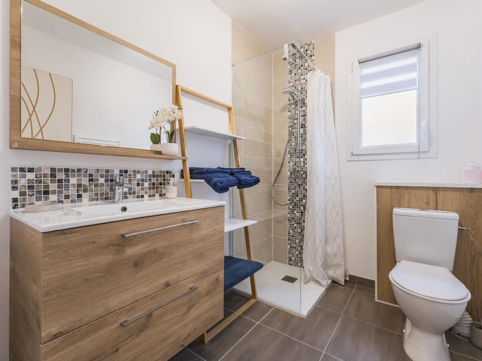 Chambre cosy avec terrasse privative et wifi à Missillac - FR-1-306-1306 Bed and Breakfast in Pays de la Loire