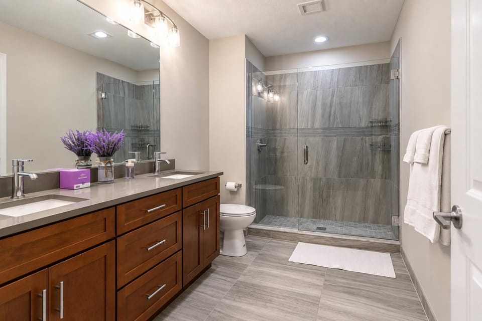 Shower, Bathroom, towels