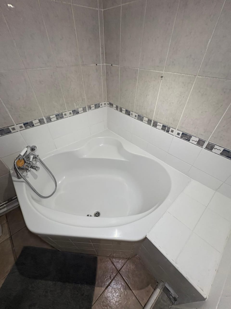 Cosy room 7 s Bed and Breakfast in London Borough of Croydon