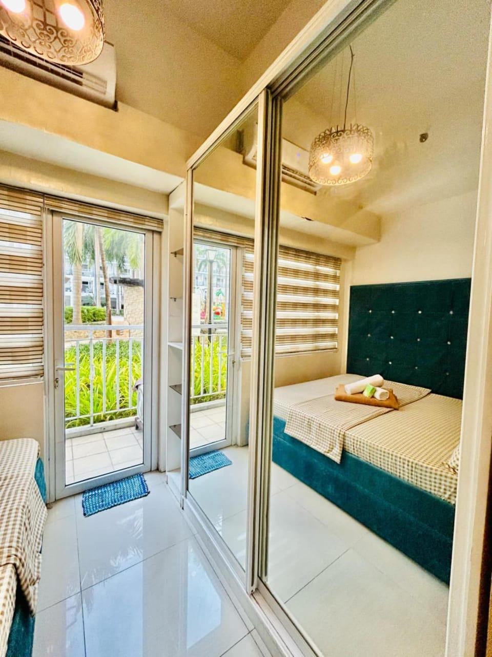 Bed, View (from property/room), Balcony/Terrace, Bedroom