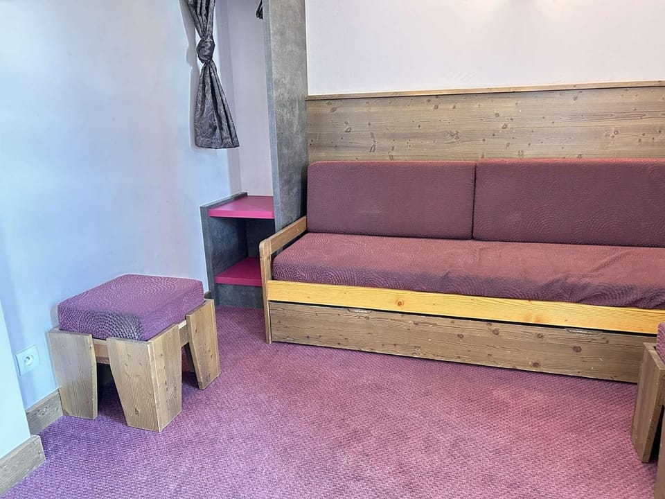 Appartement 5 Pièces Cabine, 8 Couchages, Proche Pistes, Piscine, Sauna à Risoul 1850 - FR-1-330-589 Cabin in Provence-Alpes-Côte d'Azur
