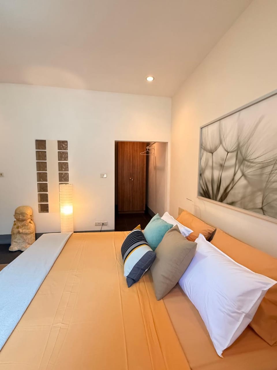 Bed, Photo of the whole room, Bedroom, wardrobe