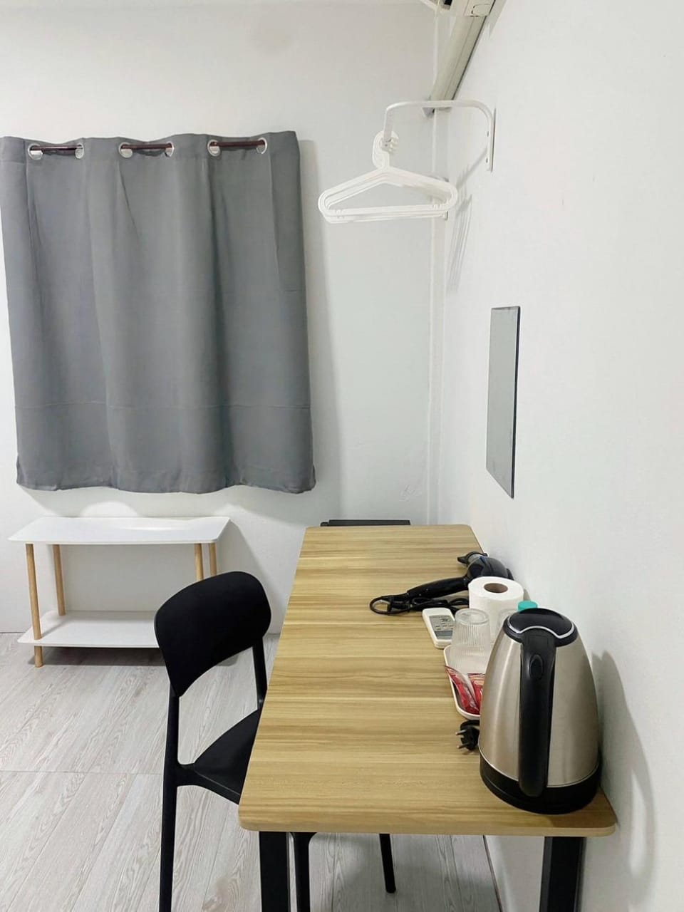 Coffee/tea facilities, Kitchen or kitchenette, Dining area