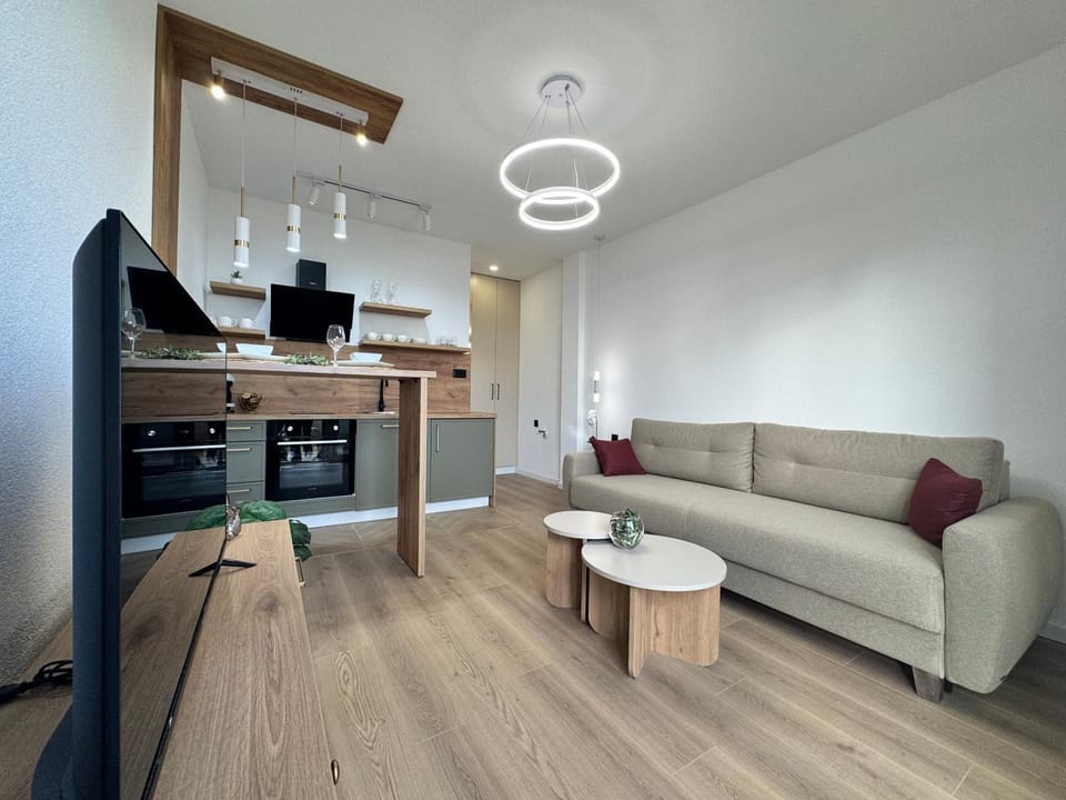 TV and multimedia, Kitchen or kitchenette, Living room, Seating area, Dining area, minibar, stove