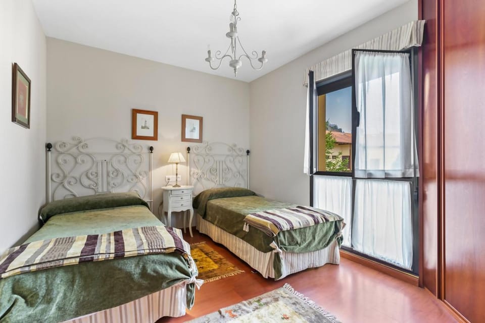 V.V Casa Emilia en Nueva de Llanes Chalet in Asturias