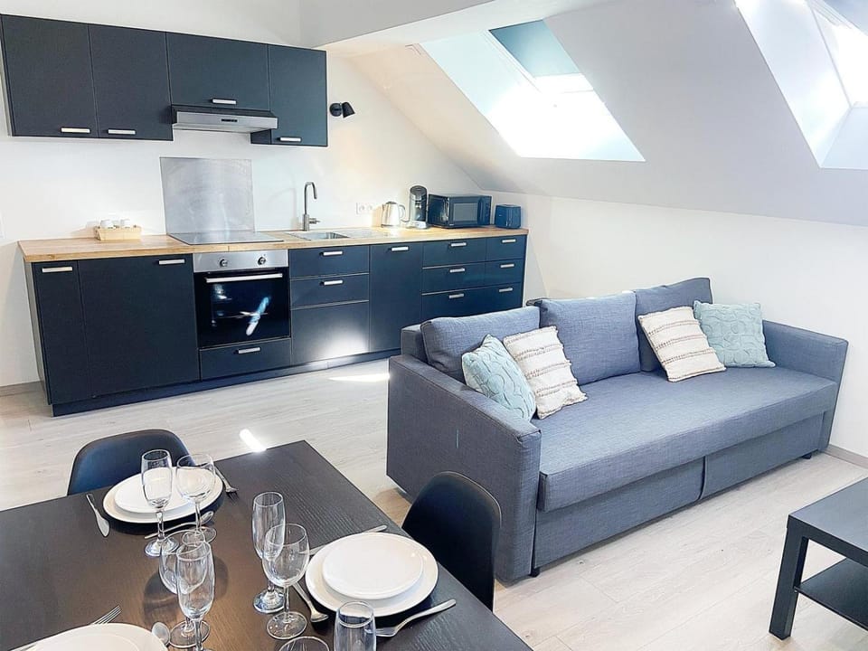 Kitchen or kitchenette, Living room