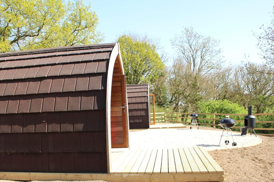 Bowdens Crest Glamping Pods -Adults Only Nature lodge in Sedgemoor