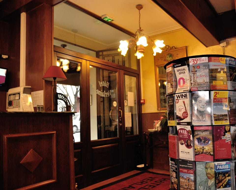 Lobby or reception, Lobby or reception
