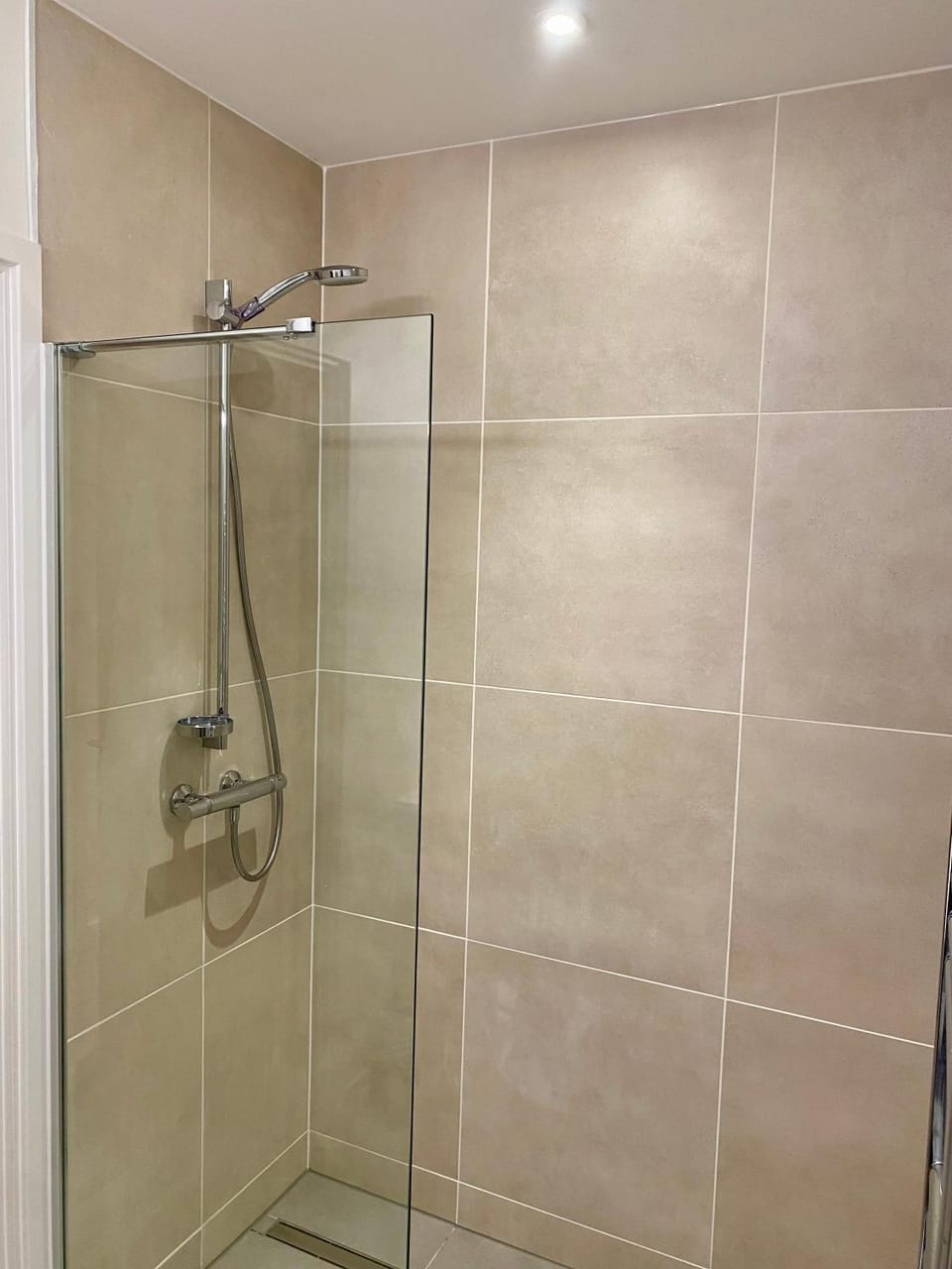 Bright, Modern Apartment with Great Views Apartment in Croydon