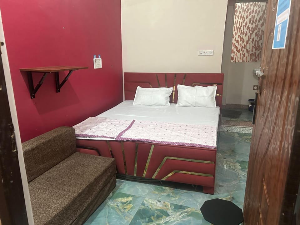 Bed, View (from property/room), Photo of the whole room, Bedroom, Family