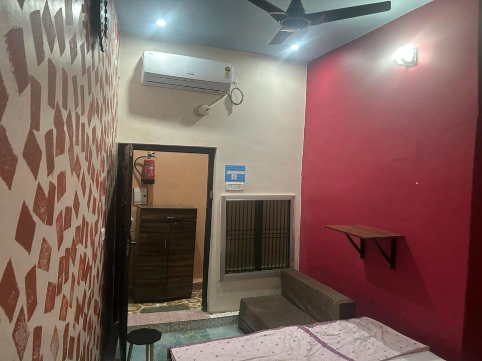 Bed, View (from property/room), Photo of the whole room, Bedroom, Family