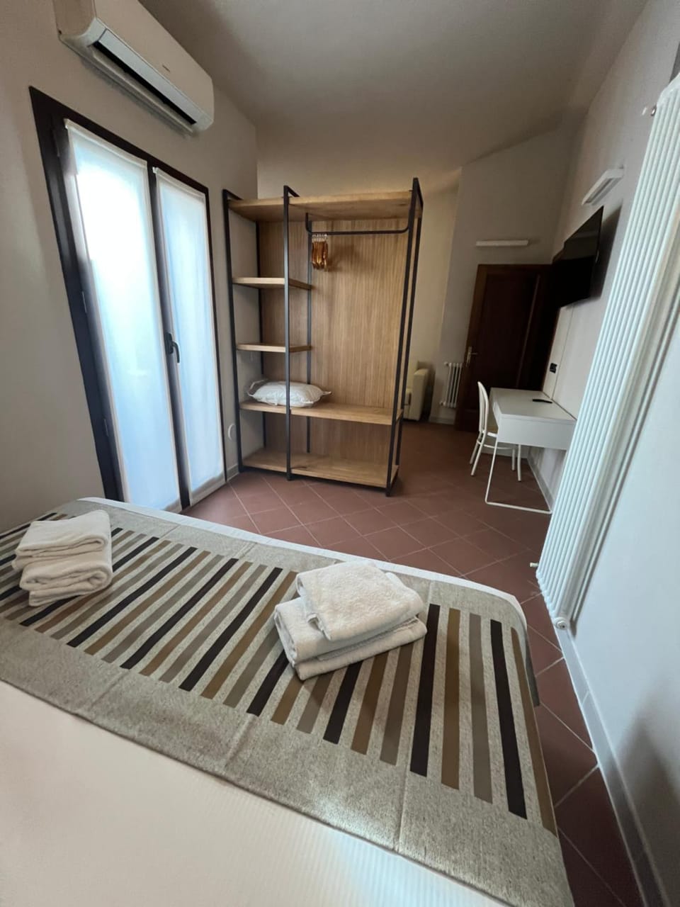 Bed, Bedroom, wardrobe