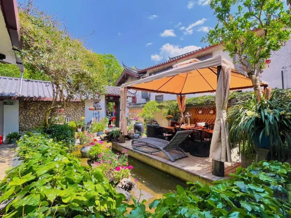 Garden, Garden view