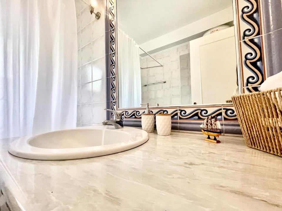 Zen house in Athenian Riviera Apartment in Alimos