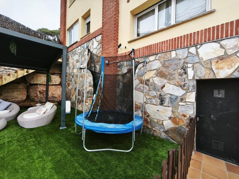 Villa with private pool in Vallromanes - Next to Golf Club, 25 min from Barcelona, 10 min from the Beach Villa in Maresme