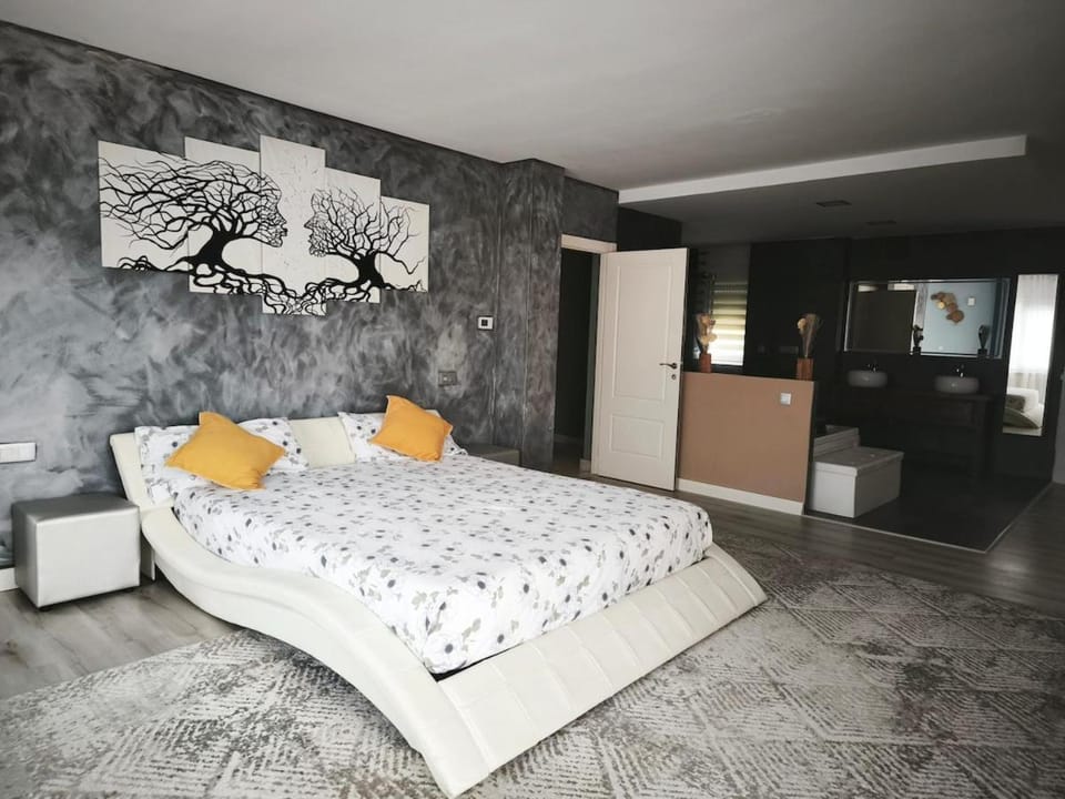 Villa with private pool in Vallromanes - Next to Golf Club, 25 min from Barcelona, 10 min from the Beach Villa in Maresme