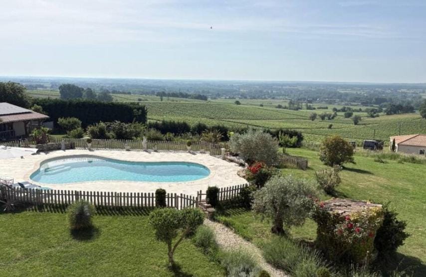 Spring, Day, Natural landscape, Garden, Garden view, Pool view, Swimming pool, sunbed