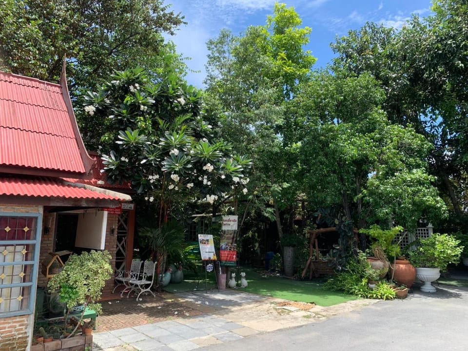 Garden, Garden view