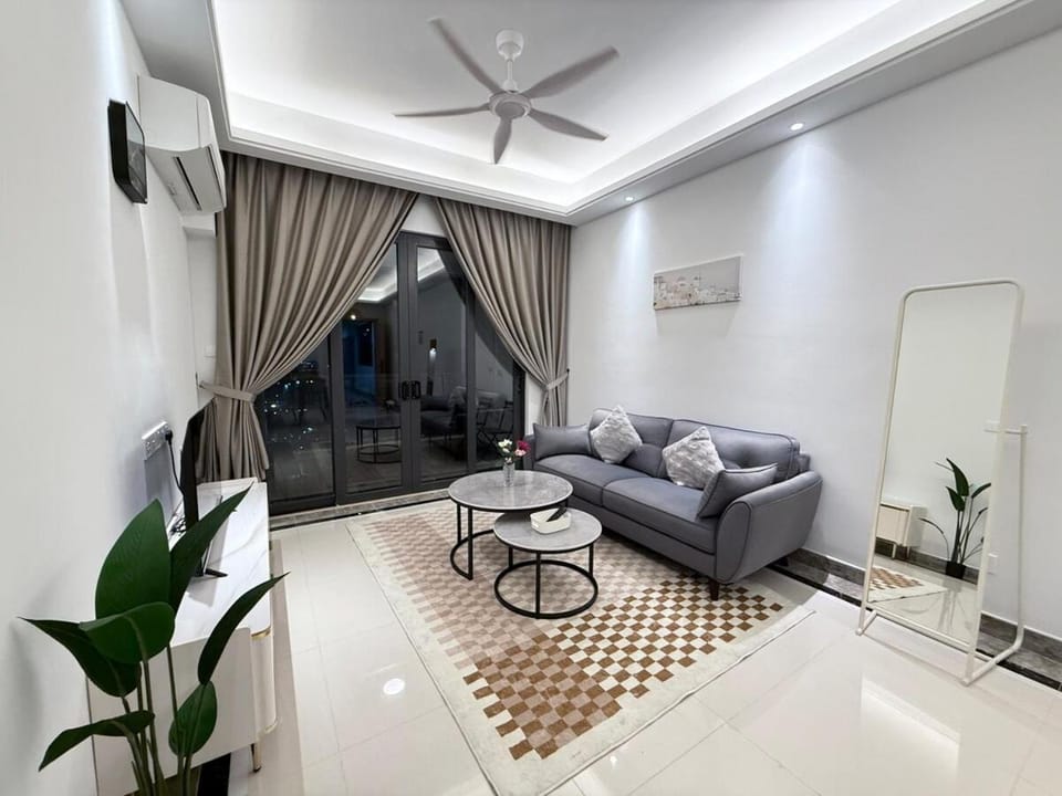 R&F Seine Region Tyas Apartment in Johor Bahru