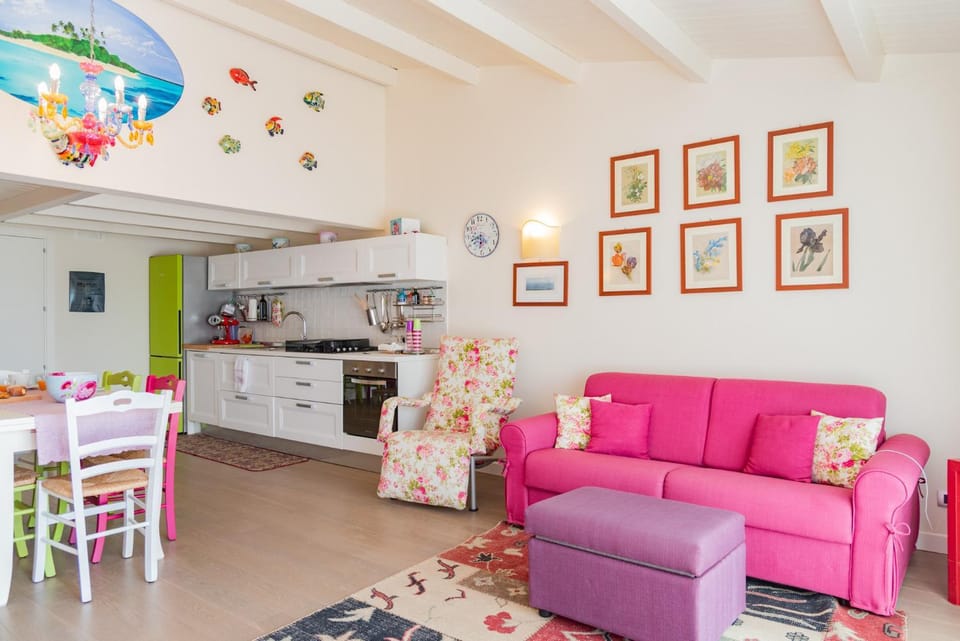 Kitchen or kitchenette, Living room, Dining area