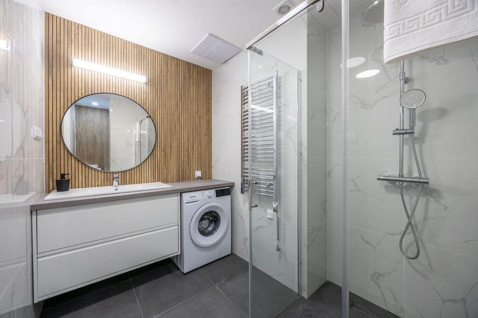 Shower, Bathroom, washing machine