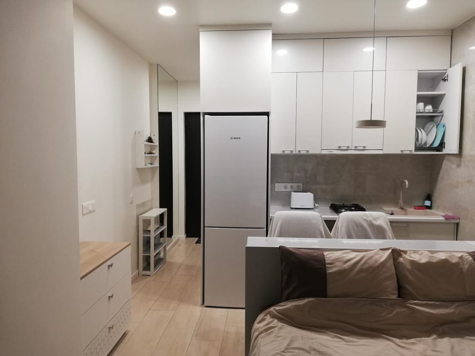 White small studio Apartment in Batumi
