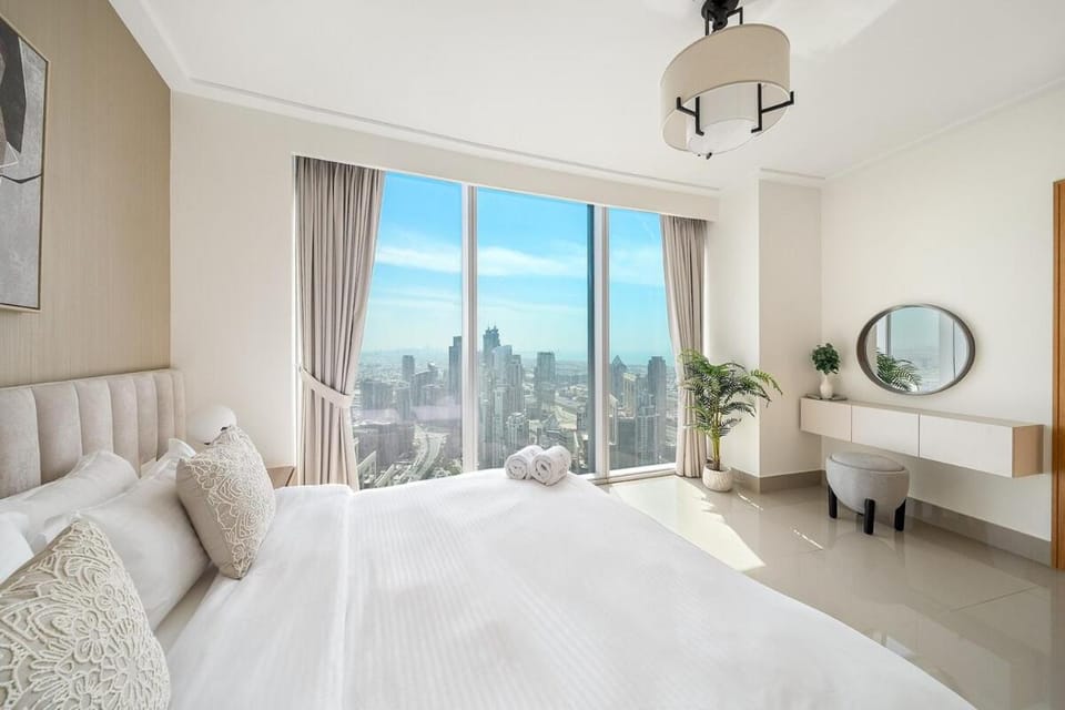 FIRST CLASS 1BR Modern Luxury on High Floor Apartment in Dubai
