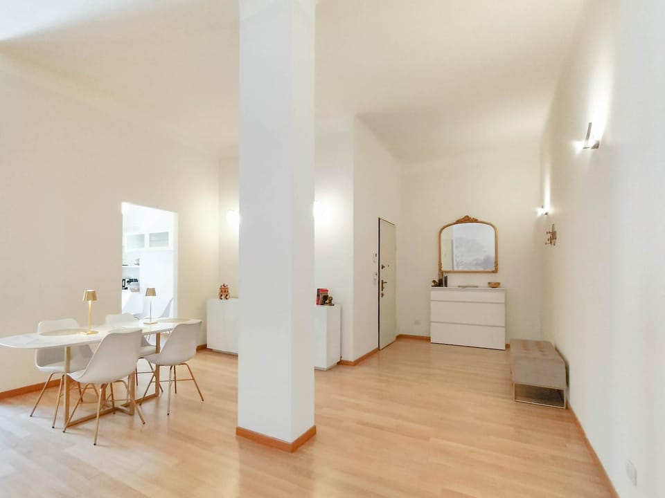Oasis of design and comfort with terrace Apartment in Milan