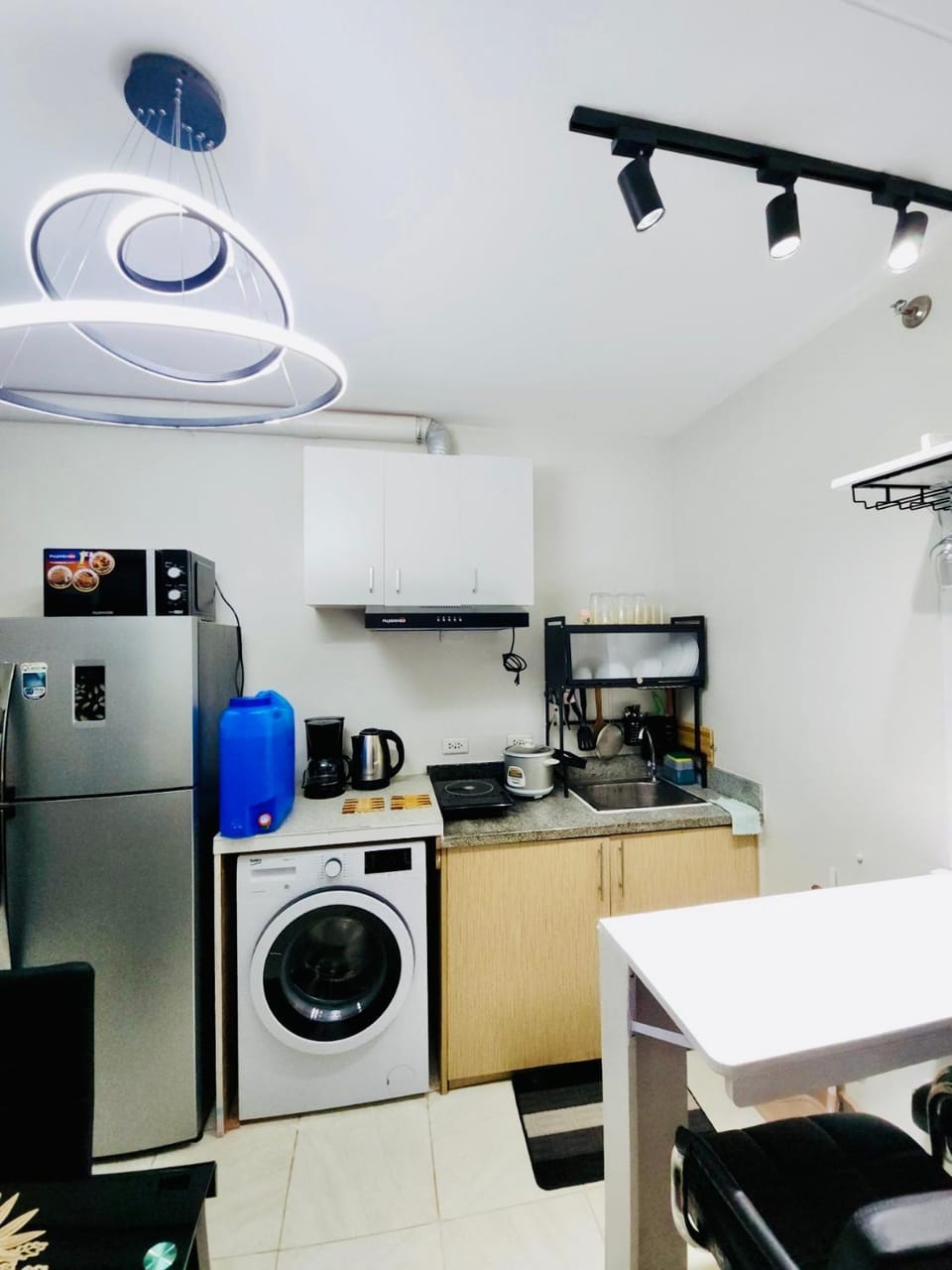 Spacious 3BR 42 sqm Washer Netflix 500Mbps 15pax Apartment in Cebu City