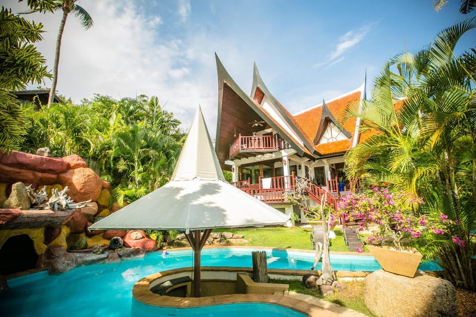 Property building, Garden, Garden view, Pool view, Swimming pool
