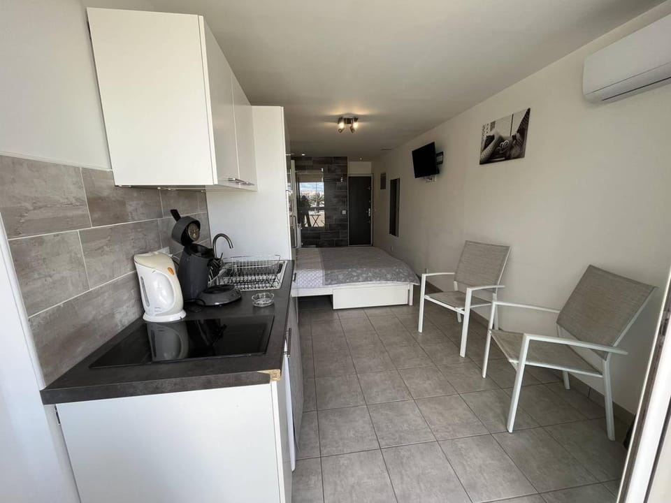 Studio 2 couchage Cap d'Agde Naturisme CN040-633 Apartment in Agde