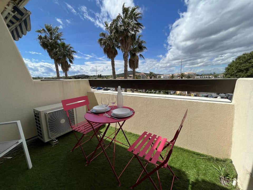 Studio 2 couchage Cap d'Agde Naturisme CN040-633 Apartment in Agde