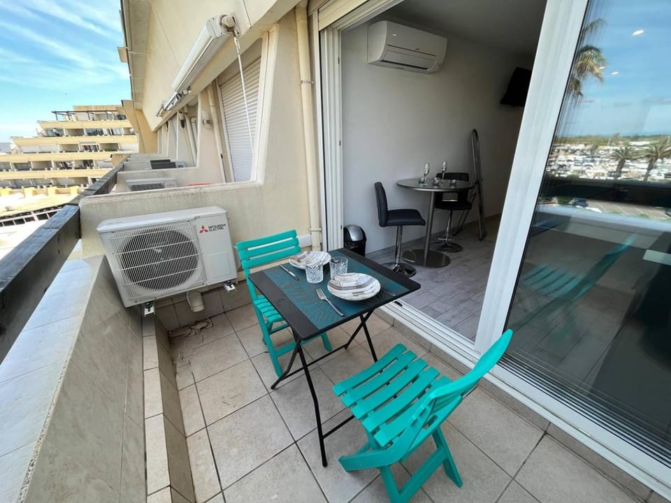 Studio 2 couchage Cap d'Agde Naturisme CN040-742 Apartment in Agde