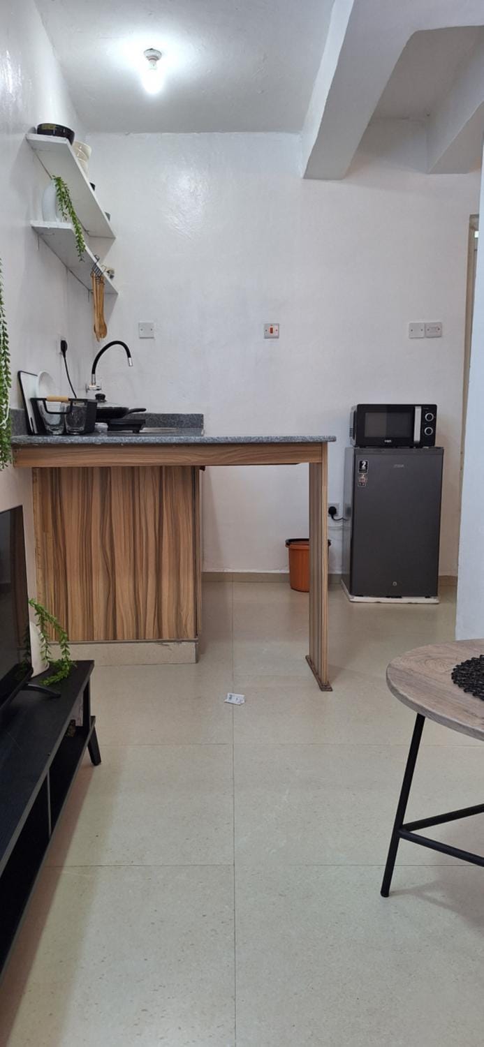 Kitchen or kitchenette, Dining area, minibar, pet friendly, stove