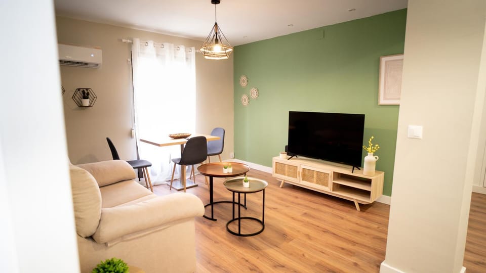 TV and multimedia, Living room, air conditioner