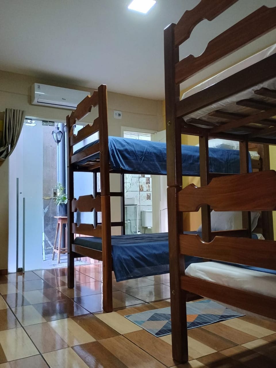 Bedroom, bunk bed, air conditioner