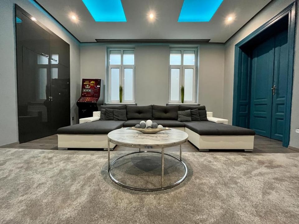 JohnGold Red Room Apartment in Hungary