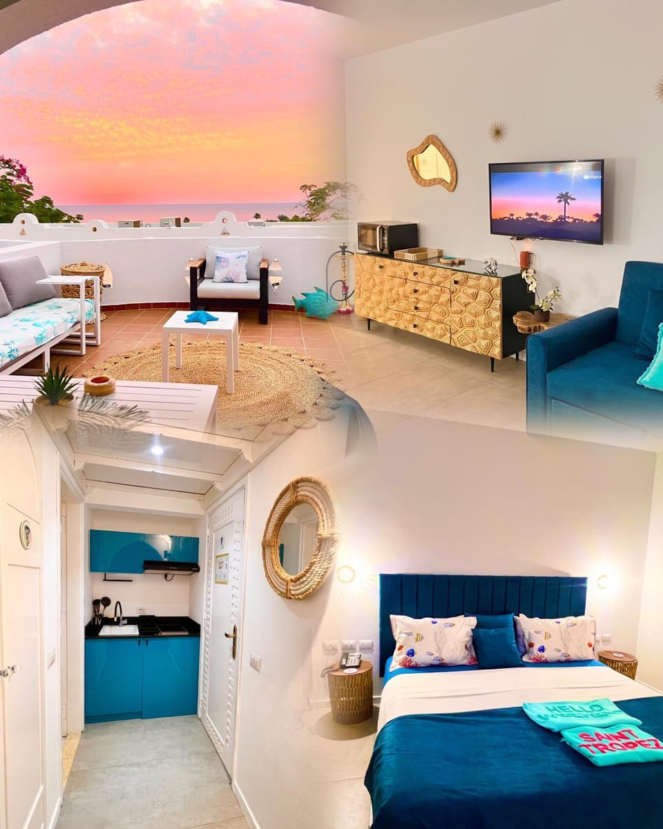 Patio, Communal lounge/ TV room, Kitchen or kitchenette, Photo of the whole room, Bedroom