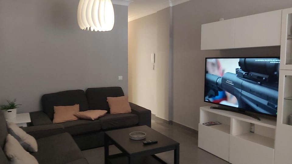 TV and multimedia, Living room, Seating area