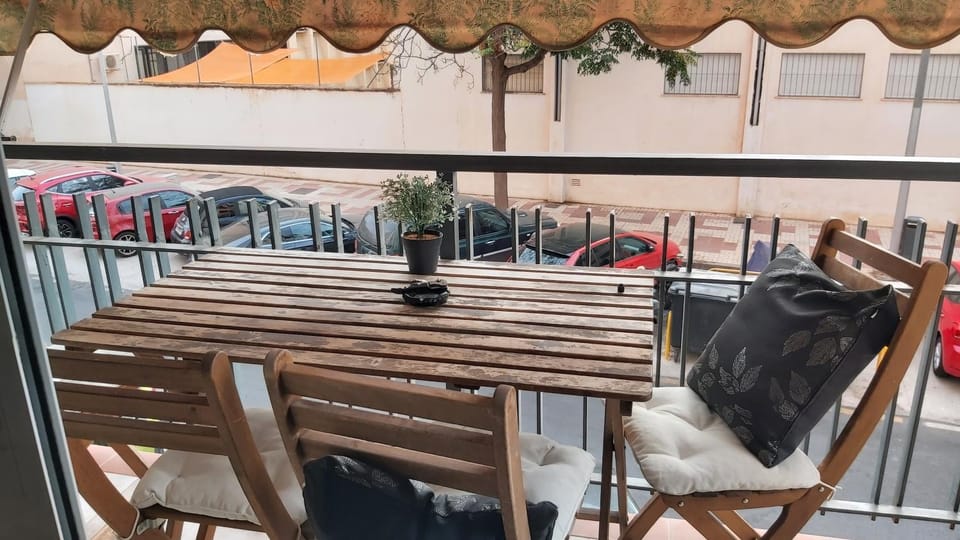 Off site, Balcony/Terrace, Dining area