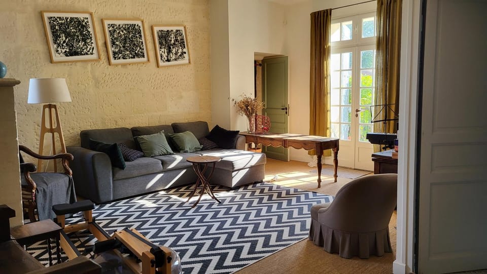 Comme à la campagne en plein cœur de village Villa in Fontvieille
