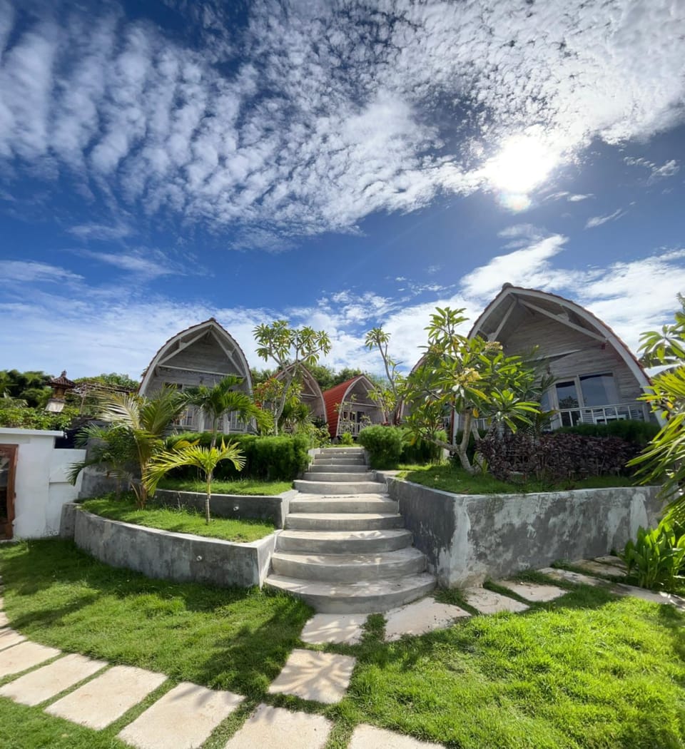 Property building, Day, Garden, Garden view
