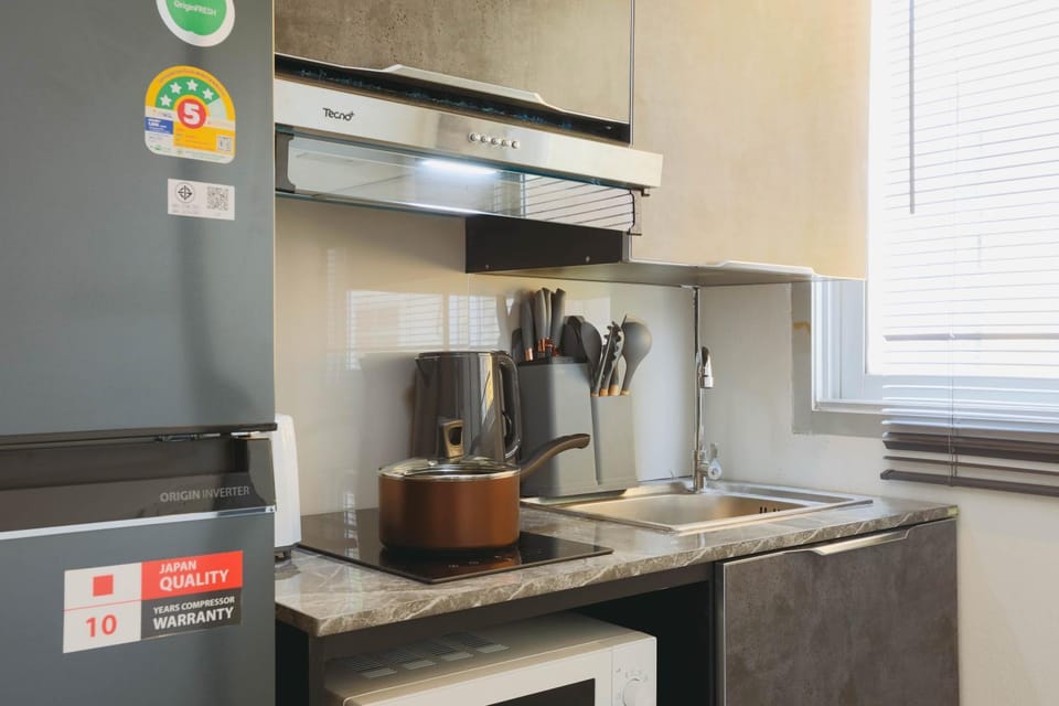 Kitchen or kitchenette, kitchen, kitchen