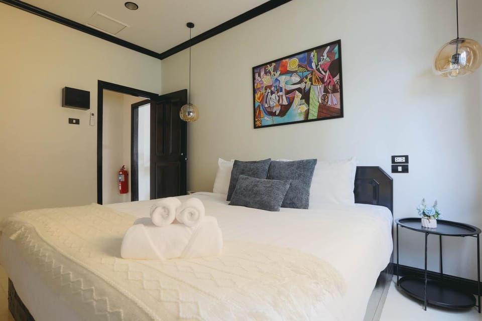 Bed, Bedroom