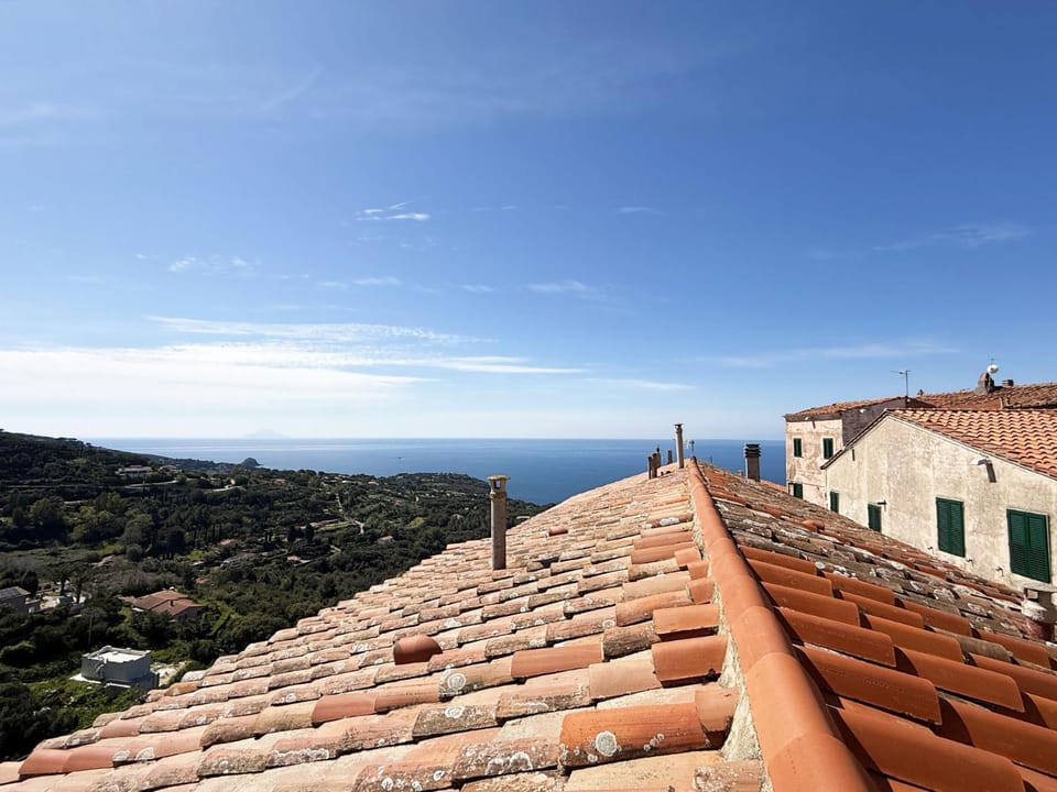 Natural landscape, Mountain view, Sea view